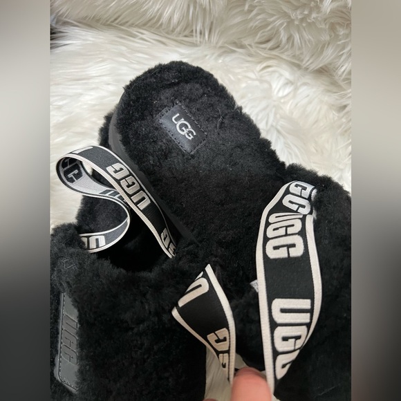 UGG Disco Slide Fur Sandals - Picture 4 of 14